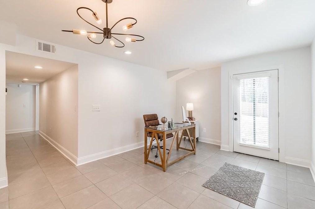 2399 Fair Ln, Decatur GA  30032-6359 exterior