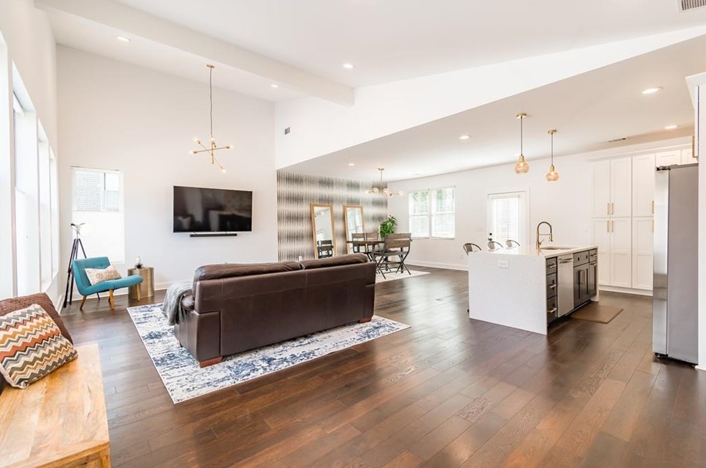 2399 Fair Ln, Decatur GA  30032-6359 exterior