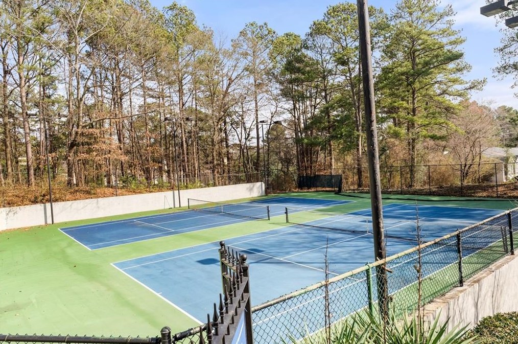 87 Fair Haven Way, Smyrna GA  30080-8090 exterior