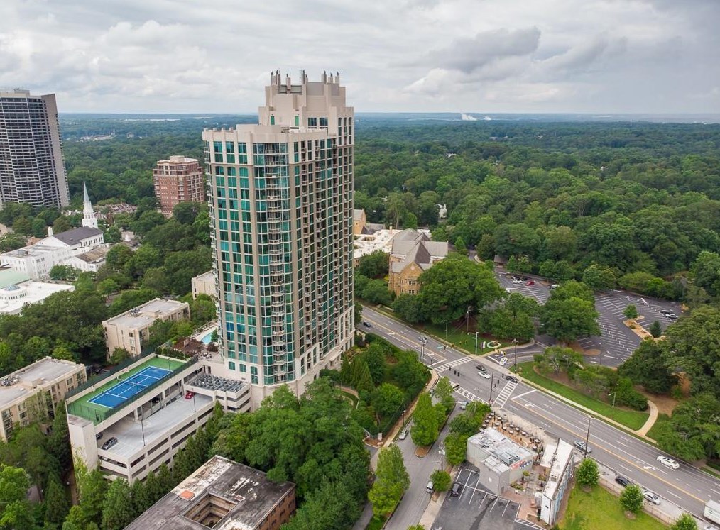 2795 Peachtree Rd, Atlanta GA  30305-3671 exterior