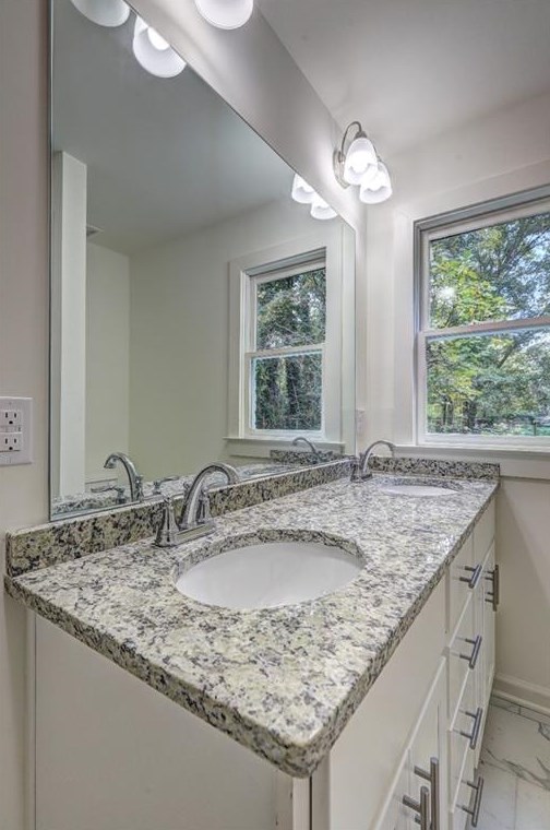 259 Whitaker Cir, Atlanta GA  30314-1623 exterior