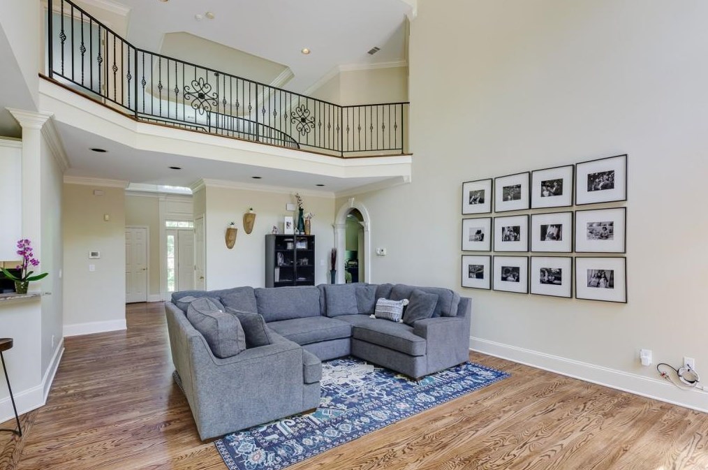 5 Wieuca Trce, Atlanta GA  30342-3856 exterior