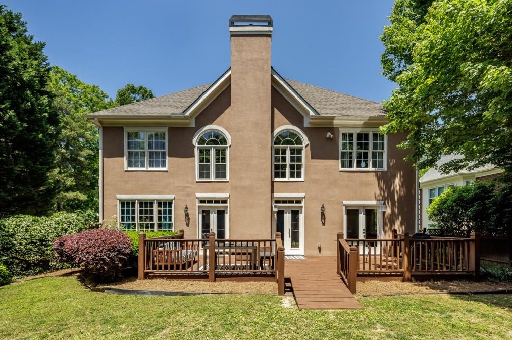 5 Wieuca Trce, Atlanta GA  30342-3856 exterior