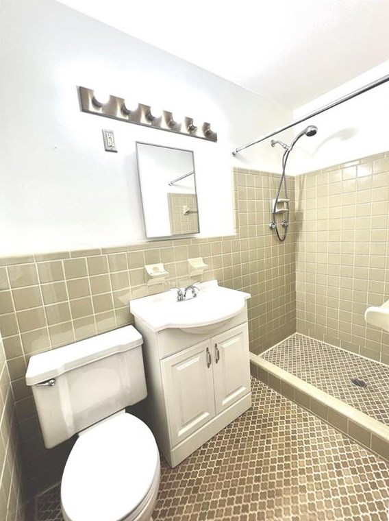 1473 Sanden Ferry Dr, Decatur GA  30033-3379 exterior