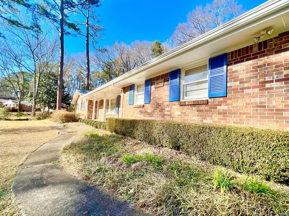 1473 Sanden Ferry Dr, Decatur GA  30033-3379 exterior