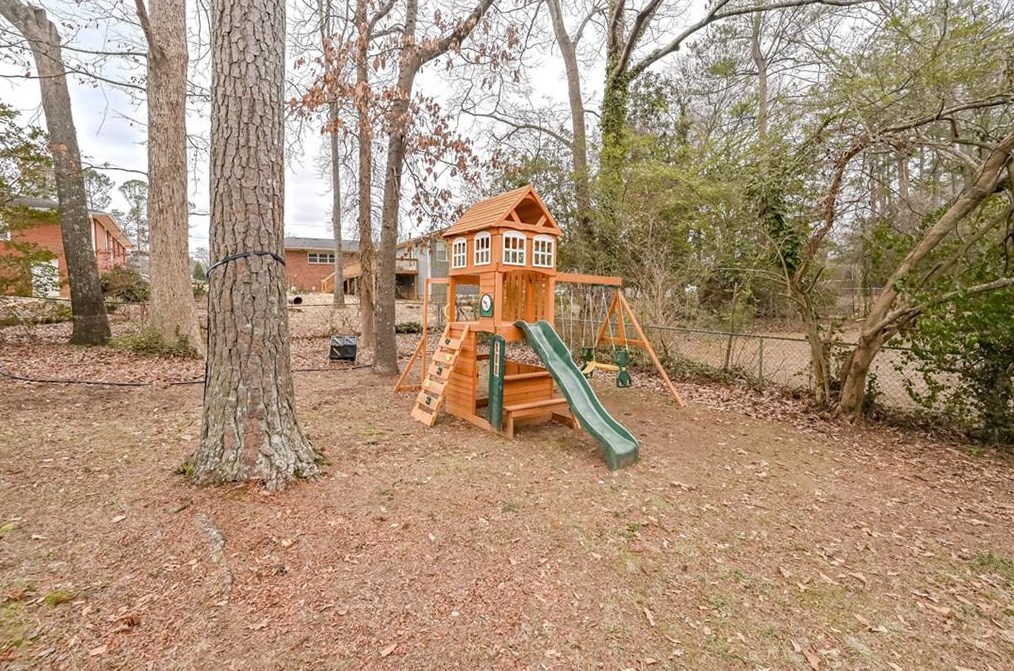 3499 Dunn St, Smyrna GA  30080-7926 exterior