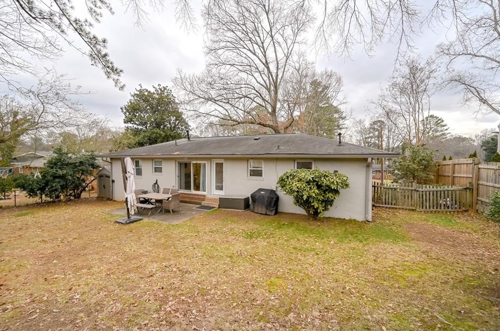 3499 Dunn St, Smyrna GA  30080-7926 exterior