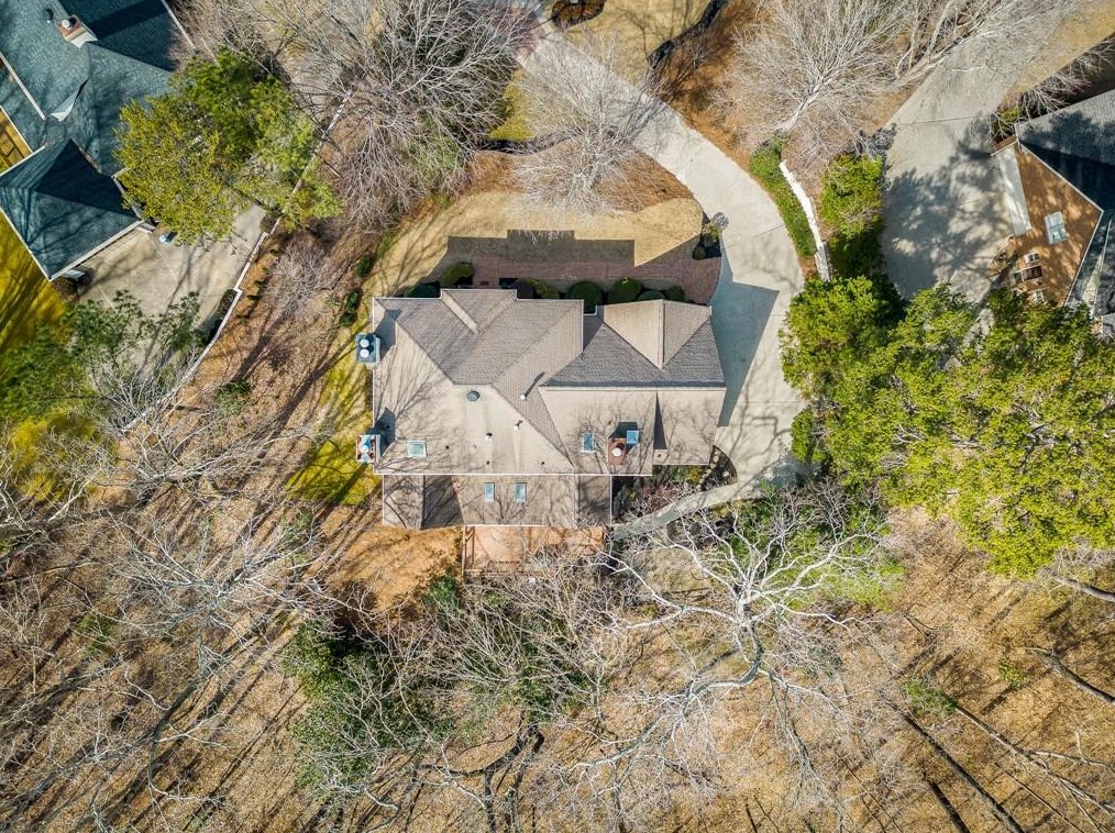 8415 Valemont Dr, Atlanta GA  30350-2847 exterior