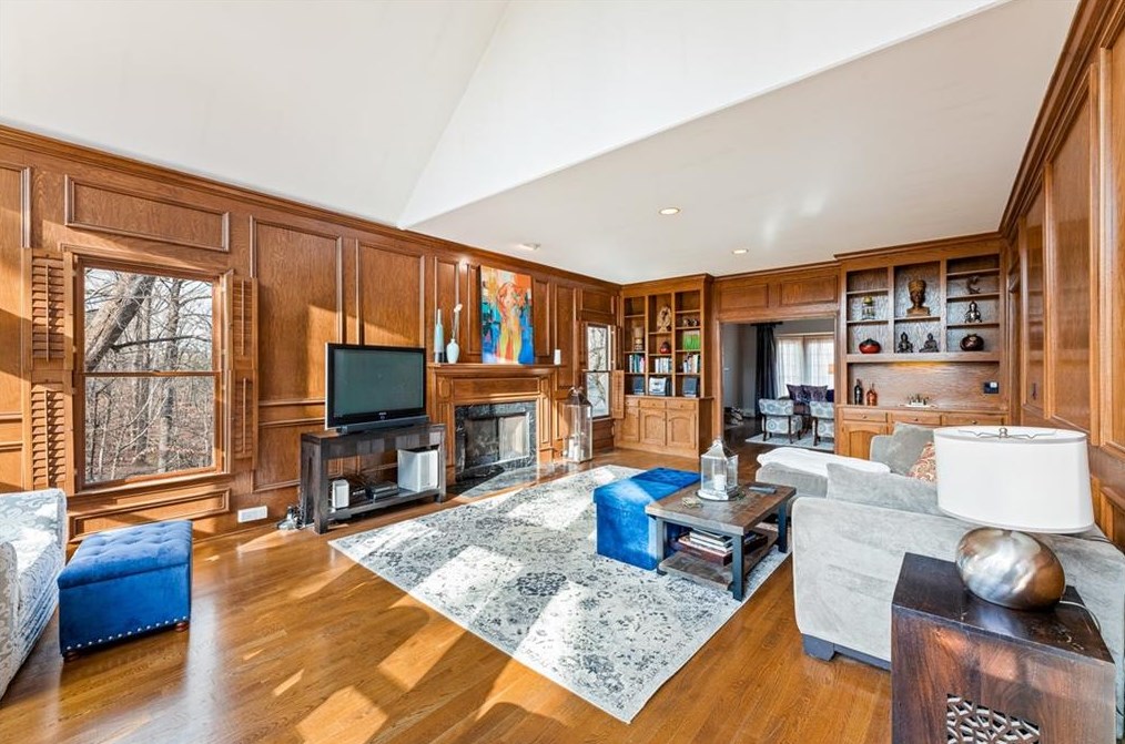 8415 Valemont Dr, Atlanta GA  30350-2847 exterior