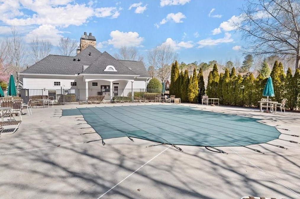 3063 Oakside Cir, Alpharetta GA  30004-4299 exterior