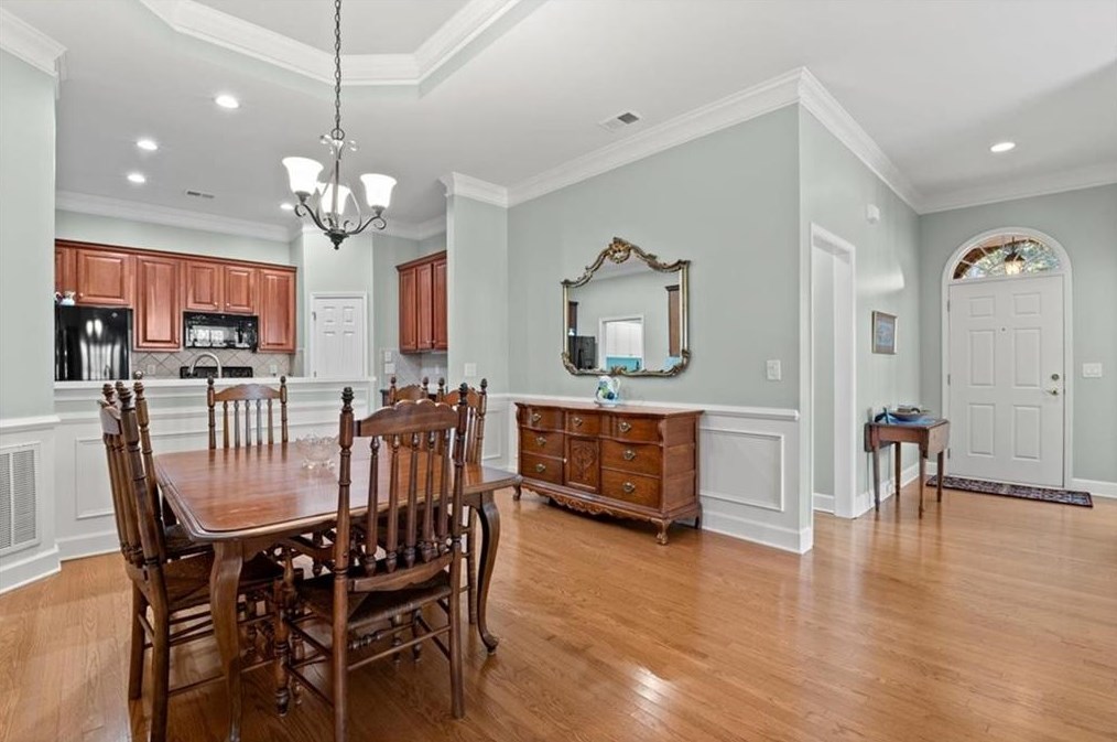 3063 Oakside Cir, Alpharetta GA  30004-4299 exterior