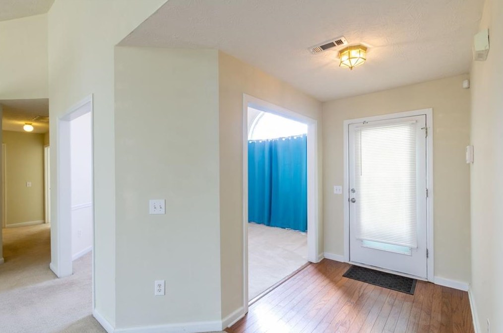 445 Avalon Forest Dr, Lawrenceville GA  30044-7800 exterior
