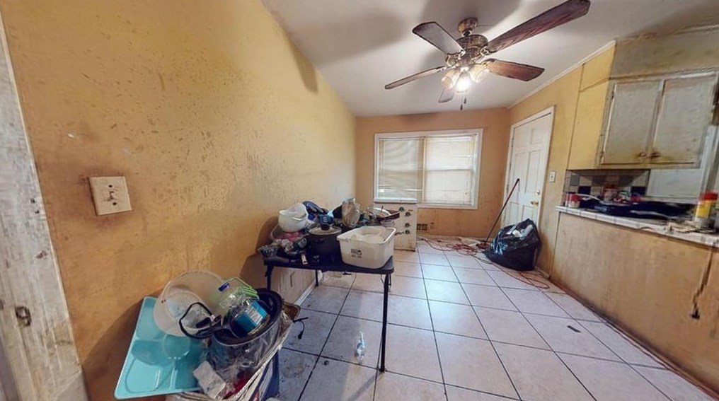 4006 Hilda Cir, Decatur GA  30035-1103 exterior