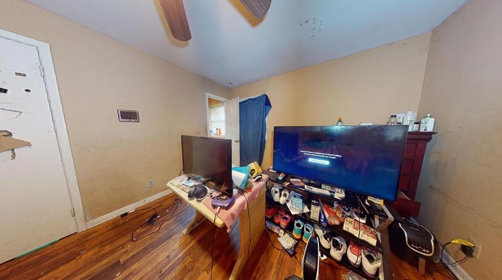 4006 Hilda Cir, Decatur GA  30035-1103 exterior