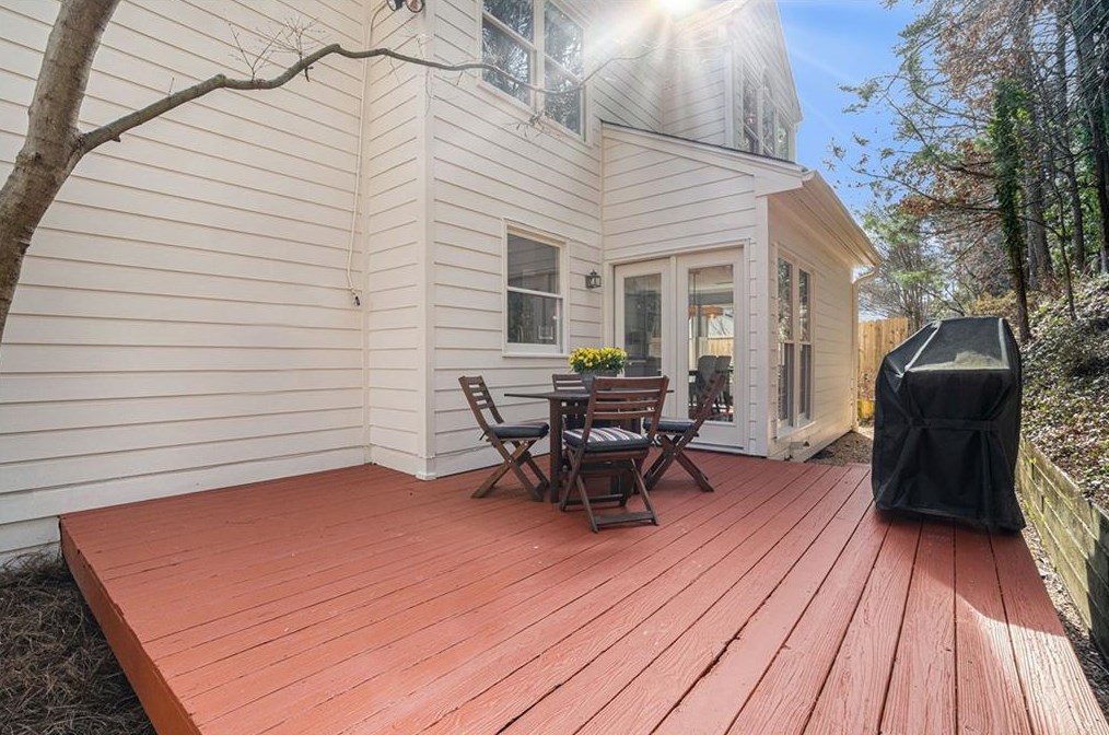 2368 Elon Way, Decatur GA  30033-1700 exterior