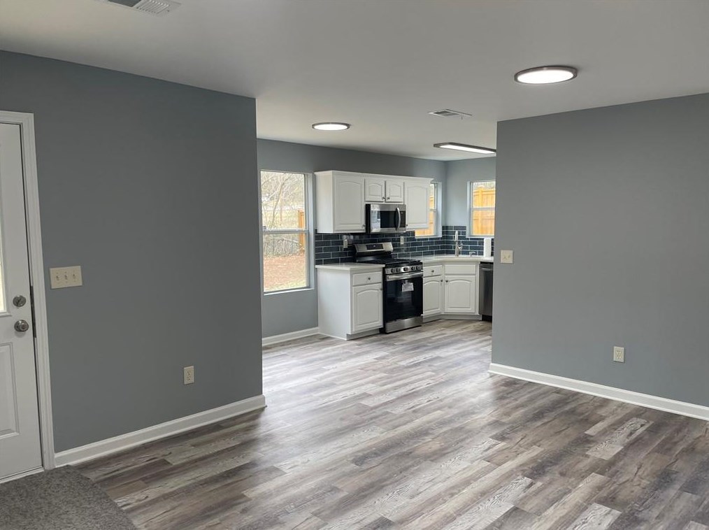 2243 Hampton Dr, Decatur GA  30035-3633 exterior