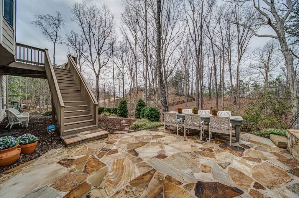 442 Timber Pl, Alpharetta GA  30004-5508 exterior
