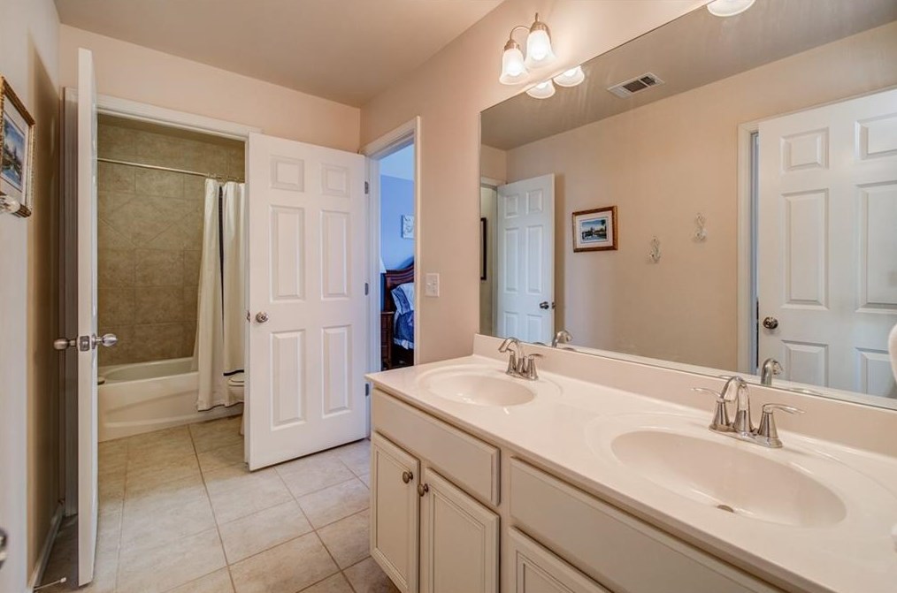 442 Timber Pl, Alpharetta GA  30004-5508 exterior