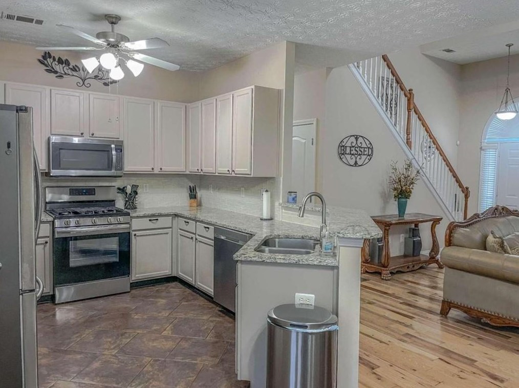 2951 Leatherleaf Trl, Douglasville GA  30135-8932 exterior