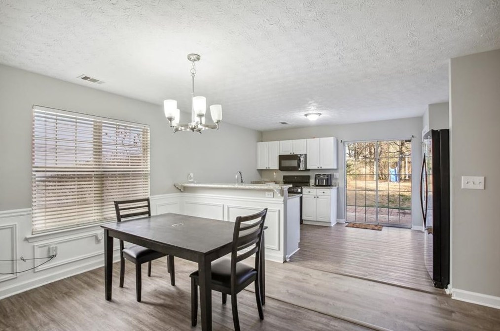 2161 Wingfoot Pl, Decatur GA  30035-2821 exterior