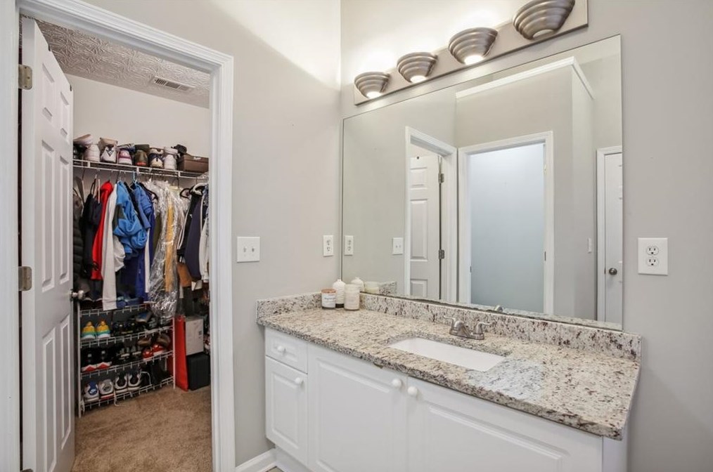 2161 Wingfoot Pl, Decatur GA  30035-2821 exterior