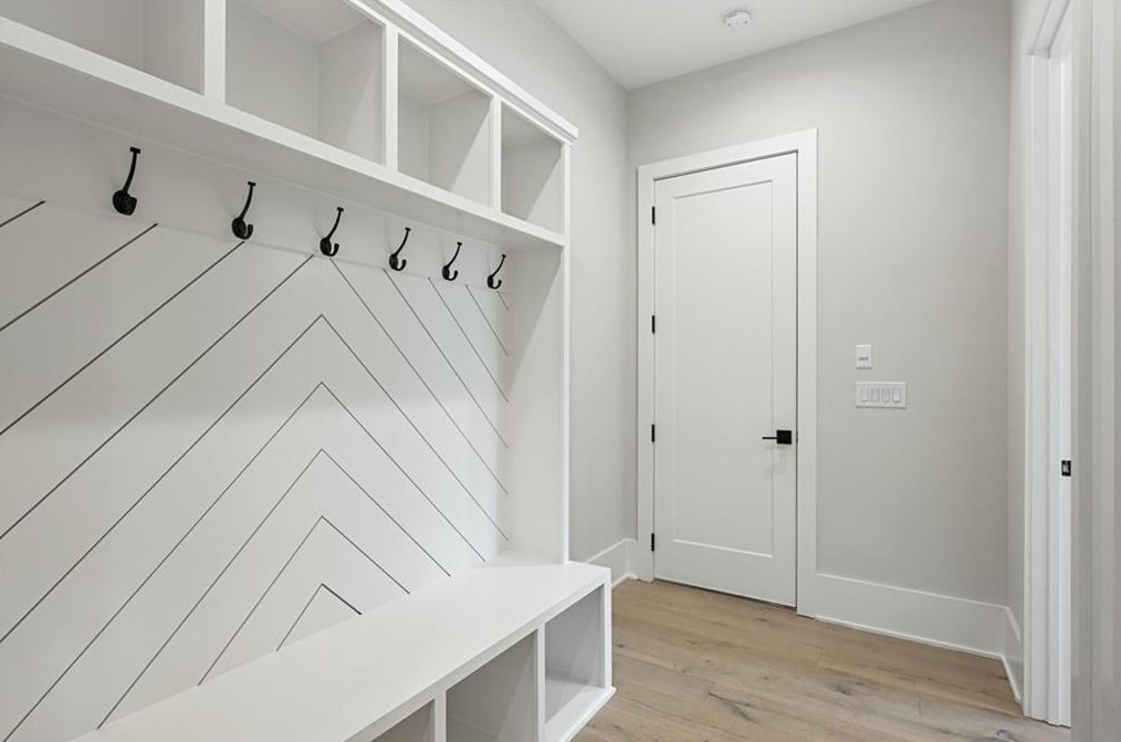 1515 Tryon Rd, Atlanta GA  30319-2940 exterior