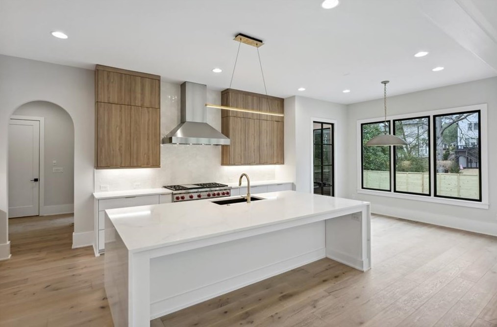 1515 Tryon Rd, Atlanta GA  30319-2940 exterior