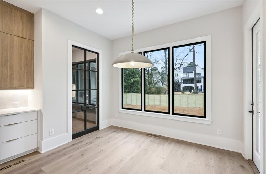 1515 Tryon Rd, Atlanta GA  30319-2940 exterior