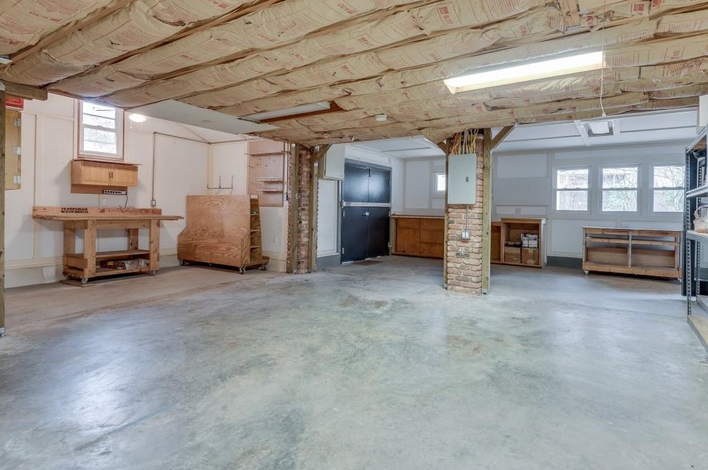 1745 Moonstone Ct, Decatur GA  30033-1411 exterior