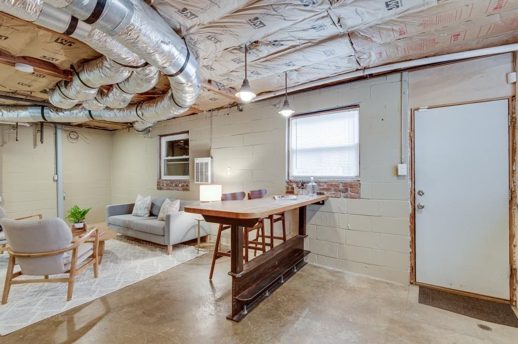 1745 Moonstone Ct, Decatur GA  30033-1411 exterior