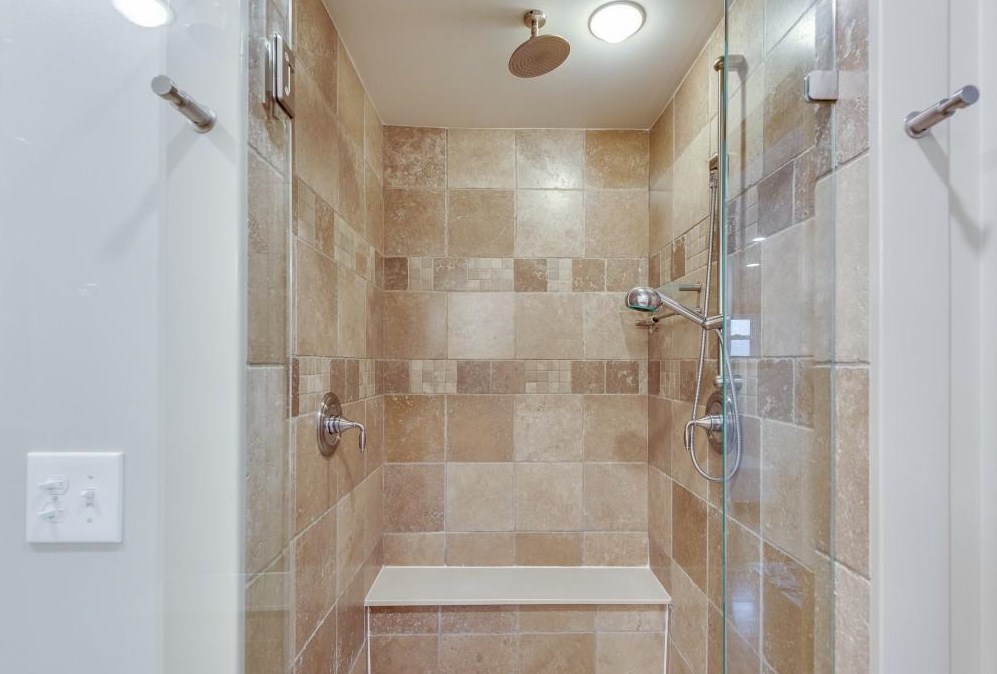 1745 Moonstone Ct, Decatur GA  30033-1411 exterior