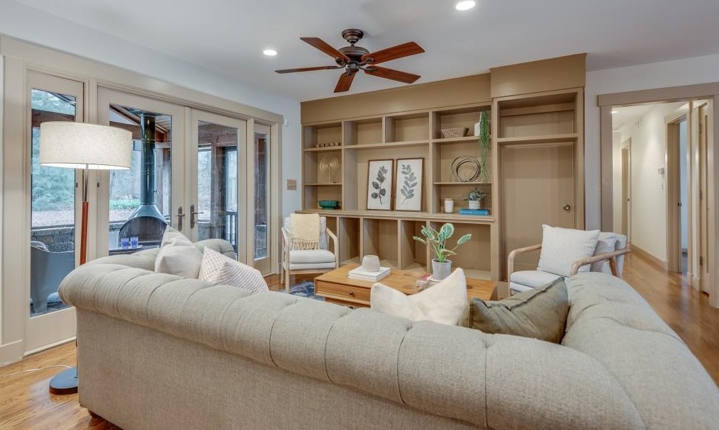 1745 Moonstone Ct, Decatur GA  30033-1411 exterior