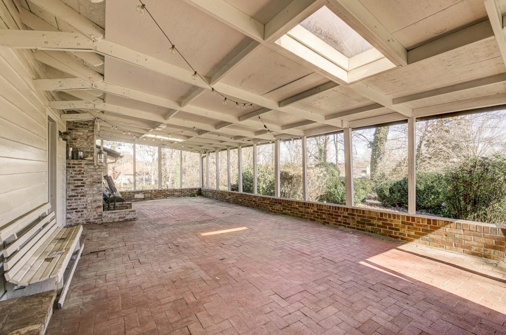 3716 Winters Hill Dr, Atlanta GA  30360-1329 exterior