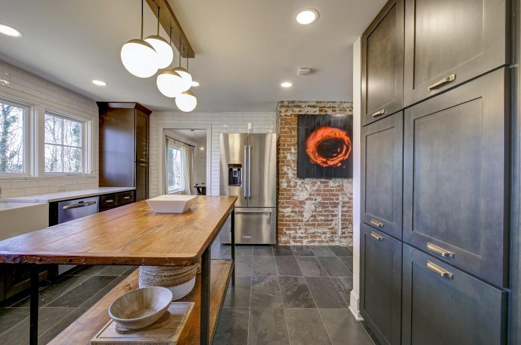 3716 Winters Hill Dr, Atlanta GA  30360-1329 exterior