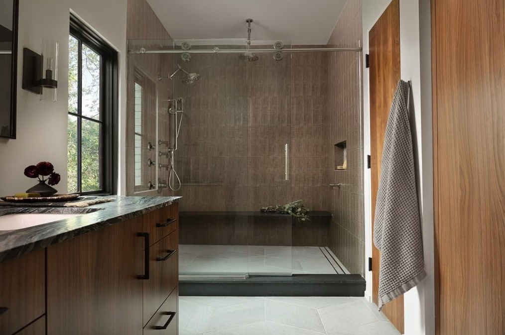 630 Pinetree Dr, Decatur GA  30030-2326 exterior