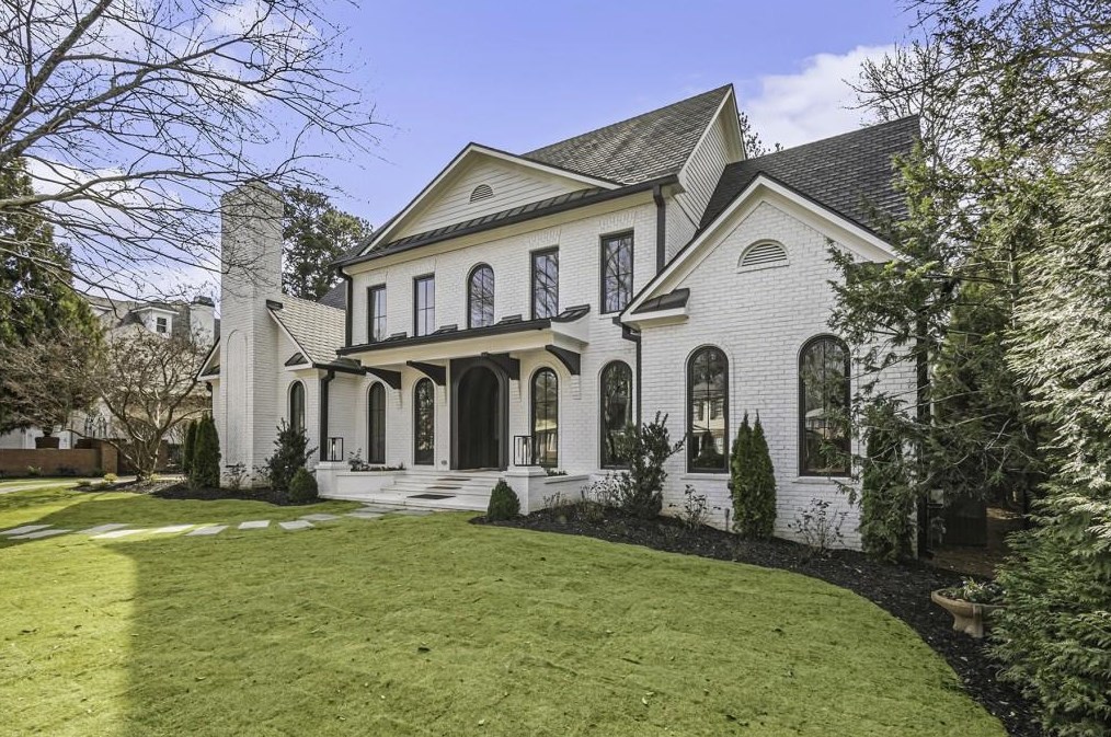 630 Pinetree Dr, Decatur GA  30030-2326 exterior