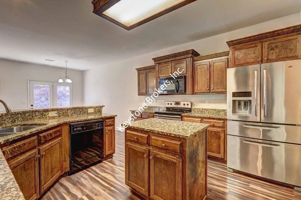 1661 Lily Valley Dr, Lawrenceville GA  30045-7960 exterior