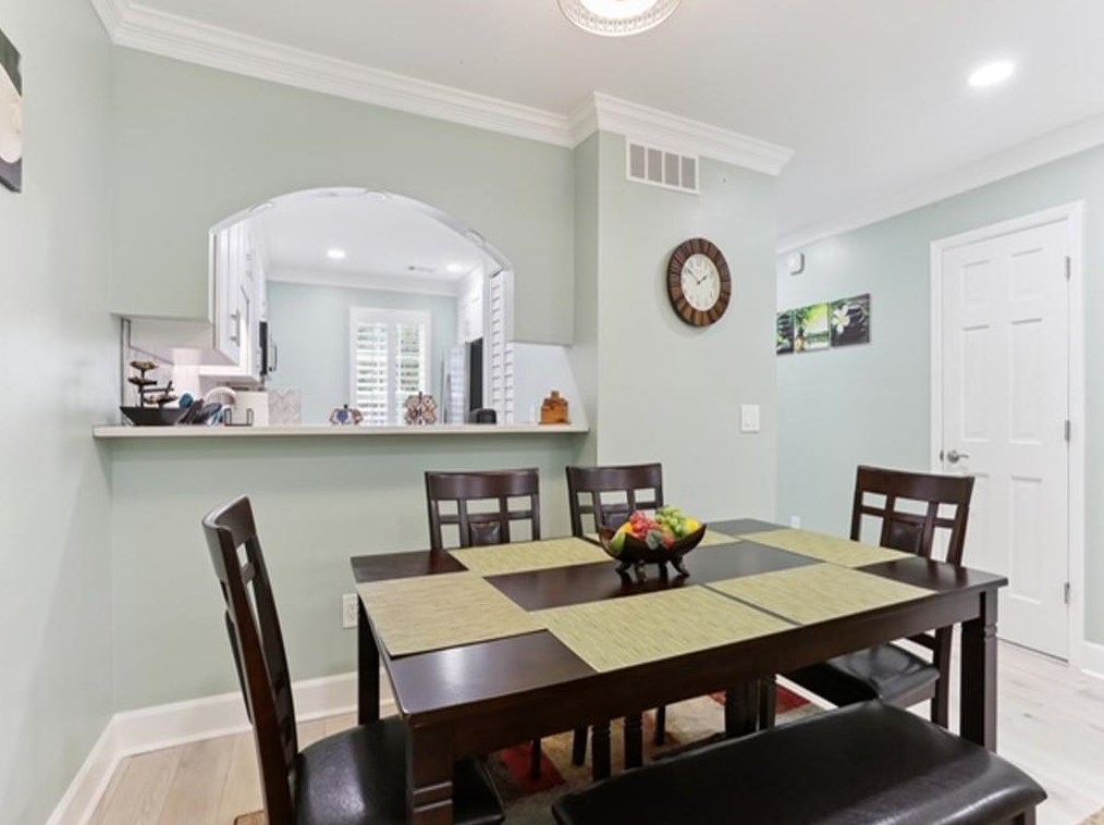 1929 Shenandoah Vly Ln, Smyrna GA  30080-8109 exterior