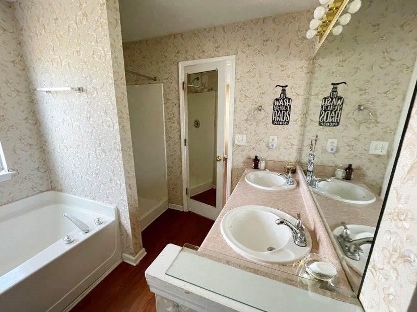 4426 Cross Ln, Decatur GA  30035-2118 exterior