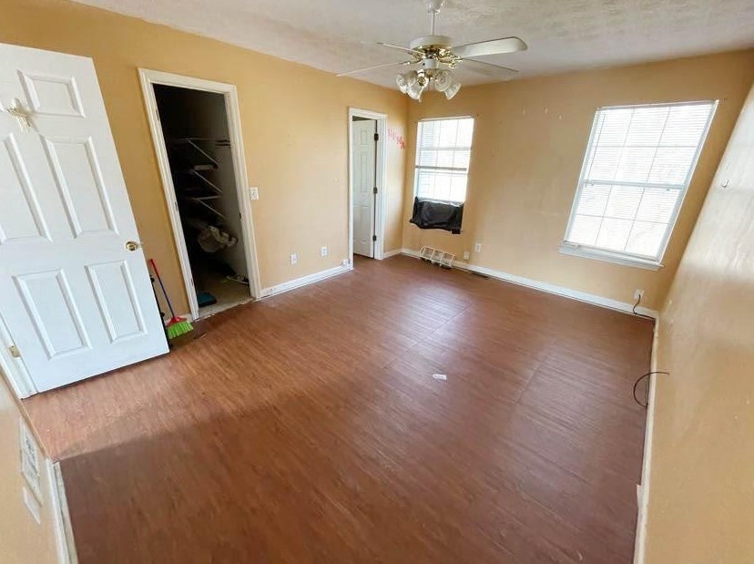 4426 Cross Ln, Decatur GA  30035-2118 exterior