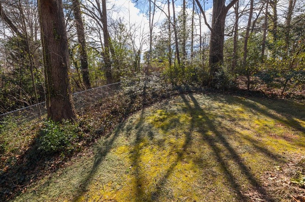 3181 Lindmoor Dr, Decatur GA  30033-3367 exterior