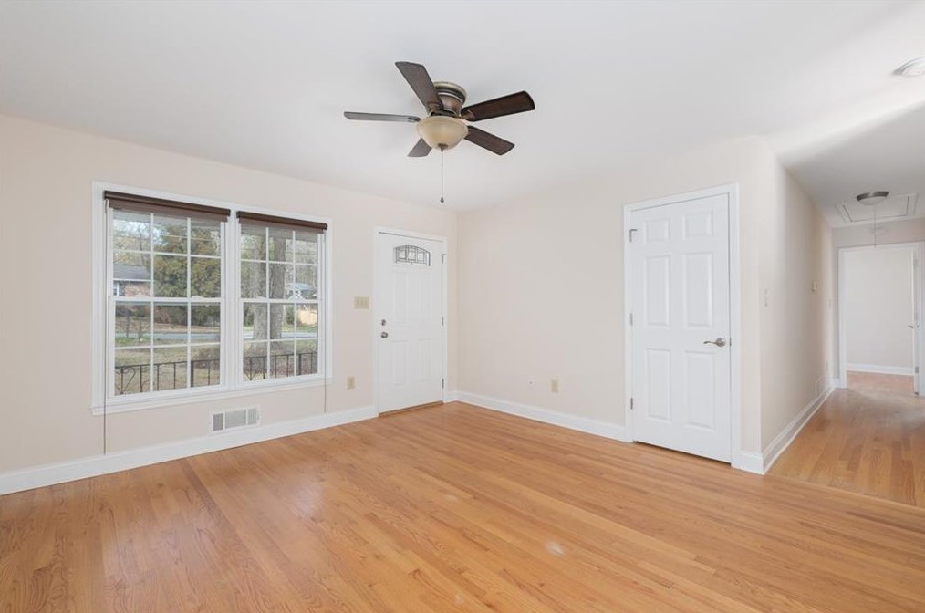 3181 Lindmoor Dr, Decatur GA  30033-3367 exterior