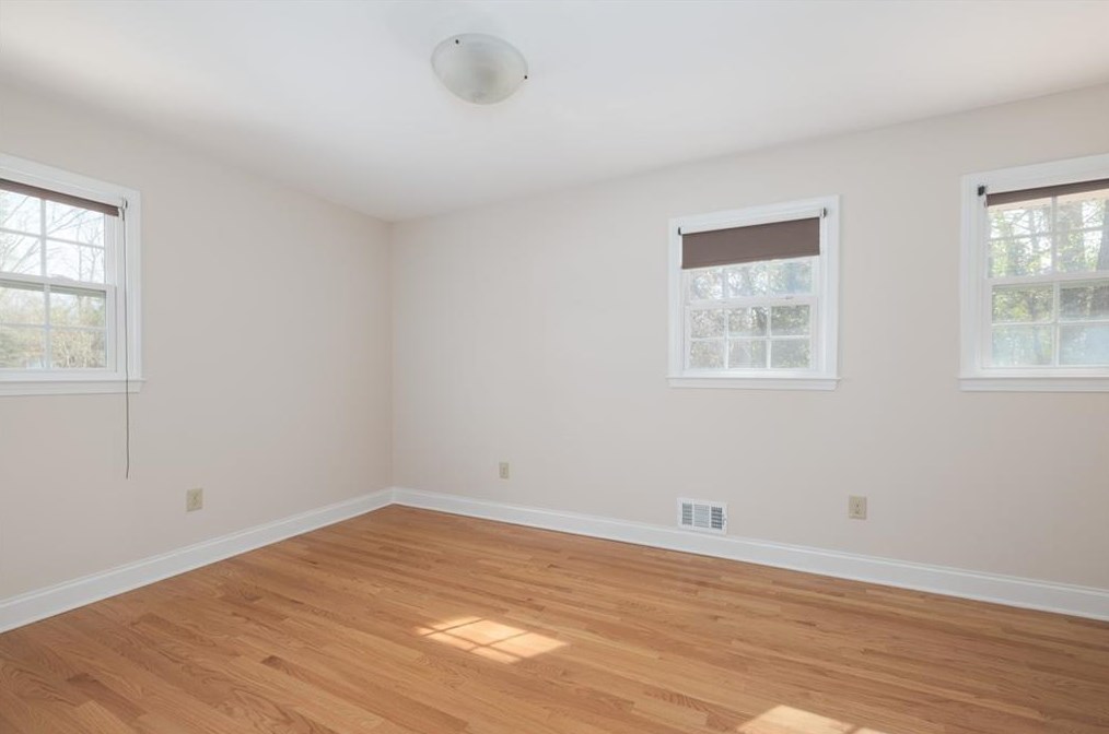 3181 Lindmoor Dr, Decatur GA  30033-3367 exterior