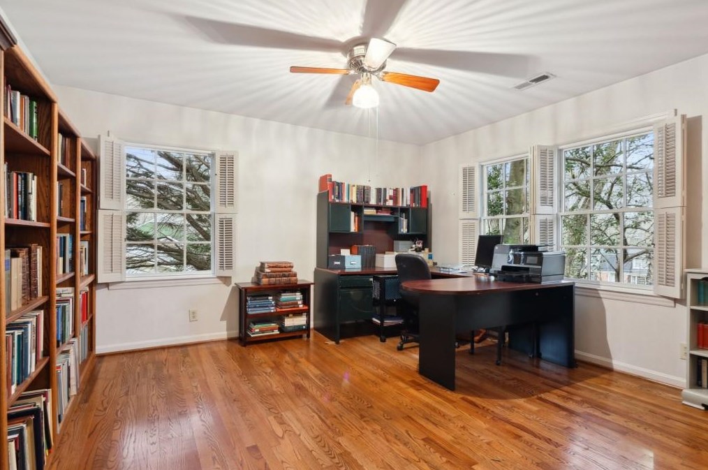 345 Durand Falls Dr, Decatur GA  30030-1019 exterior