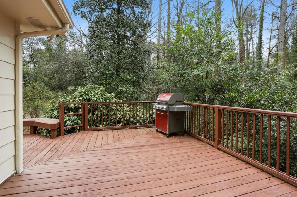 345 Durand Falls Dr, Decatur GA  30030-1019 exterior