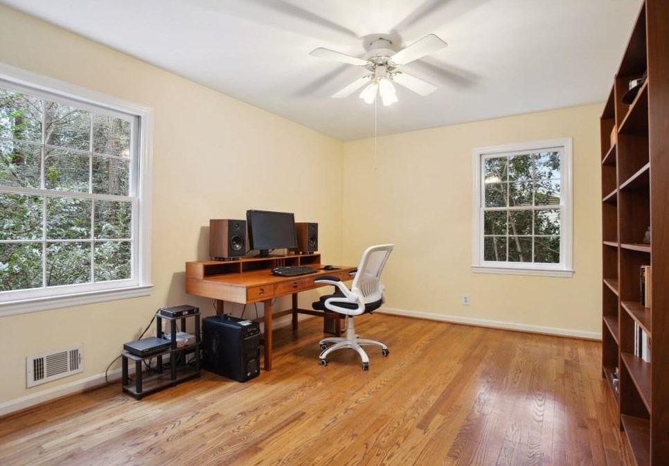 345 Durand Falls Dr, Decatur GA  30030-1019 exterior