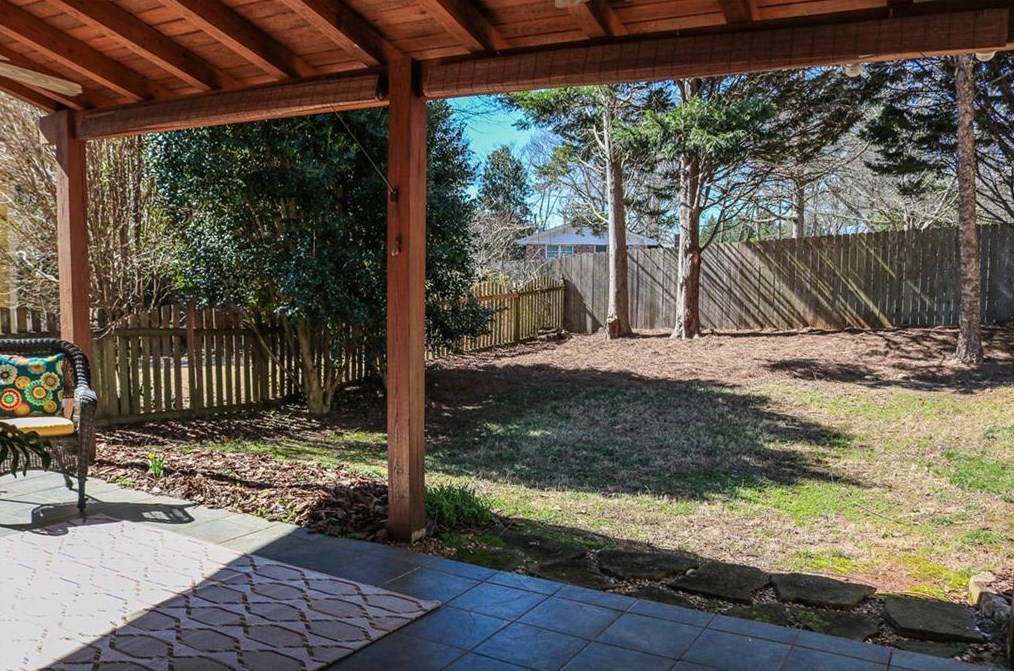 1470 Crescent Walk, Decatur GA  30033-2401 exterior