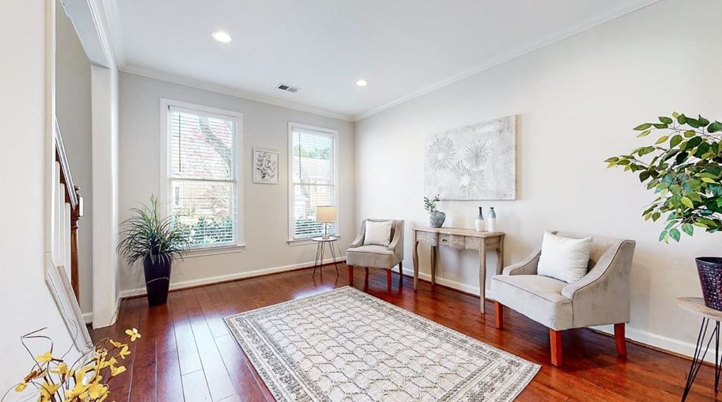 1470 Crescent Walk, Decatur GA  30033-2401 exterior