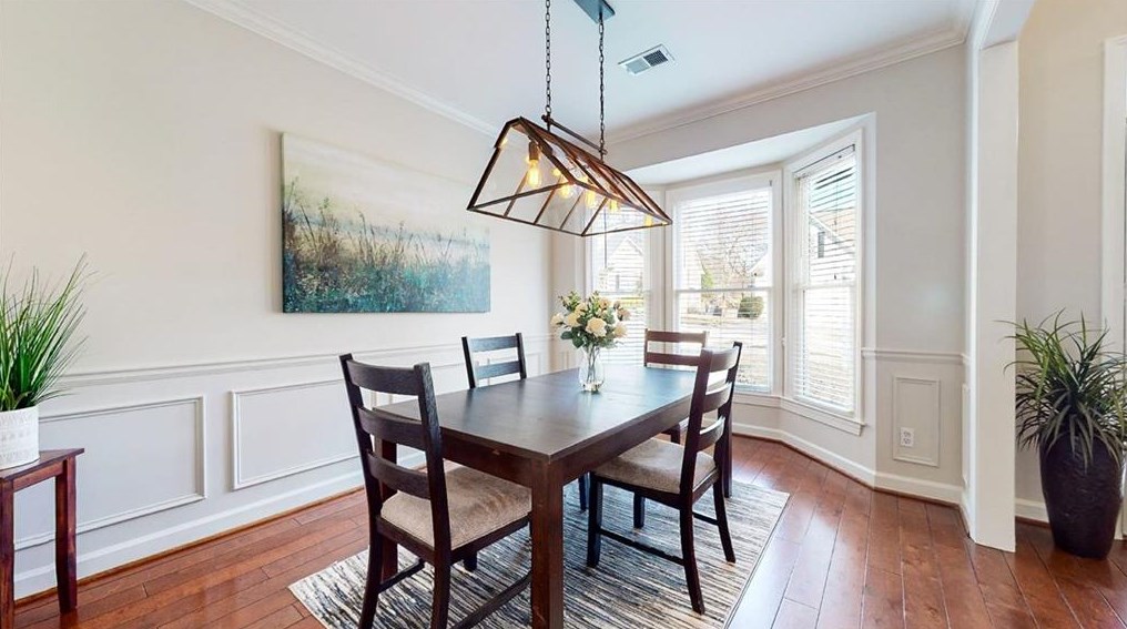 1470 Crescent Walk, Decatur GA  30033-2401 exterior