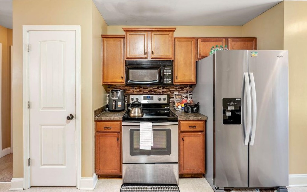 4926 Harrington Pl, Powder Springs GA  30127-3185 exterior